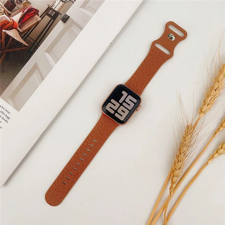 Pour Apple Watch Series 10 46mm / Ultra 2 Ultra 49mm / Série 9 8 7 45mm / 6 5 4 SE (2023) SE (2022) SE 44mm / 3 2 1 42mm Bracelet de Montre Silicone Motif Léopard - Tan