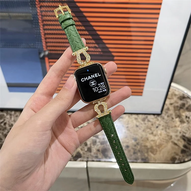 Für Apple Watch 10 46mm / Ultra 2 / Ultra 49mm / 9 8 7 45mm / SE (2023) SE (2022) SE 6 5 4 44mm / 3 2 1 42mm Rindslederband - Grün / Goldschnalle