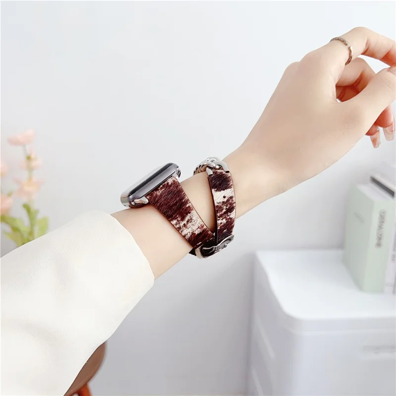 For Apple Watch Series 10 42mm / 9 8 7 41mm / SE (2023) SE (2022) SE 6 5 4 40mm / 3 2 1 38mm Leather Strap - Black