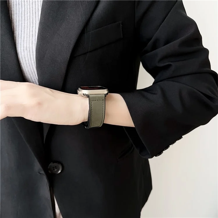 PU Leather Strap for Apple Watch Series 10 42mm / 9 8 7 41mm / SE (2023) SE (2022) SE 6 5 4 40mm / 3 2 1 38mm Magnetic Buckle Band - Navy Blue