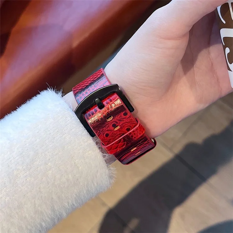 For Apple Watch Series 10 42mm / 9 8 7 41mm / SE (2023) SE (2022) SE 6 5 4 40mm / 3 2 1 38mm Crocodile Texture Leather Watch Band - Red