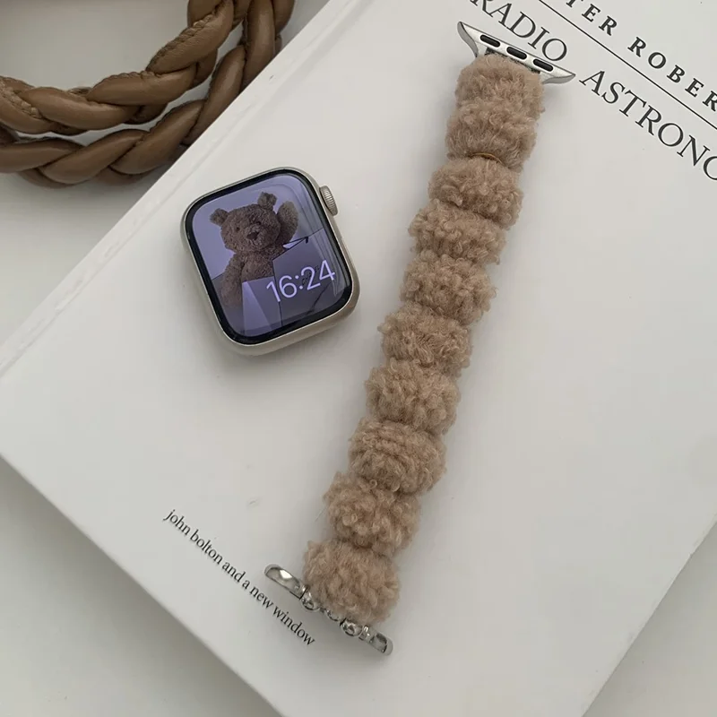 Für Apple Watch Series 10 42 mm / 9 8 7 41 mm / SE (2023) SE (2022) SE 6 5 4 40 mm / 3 2 1 38 mm Soft Plush Band - Khaki
