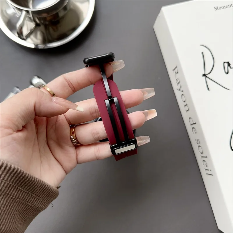 For Samsung Gear Sport / Garmin Garminactive 5 Watch Band 20mm Waterproof Soft Silicone Strap - Red