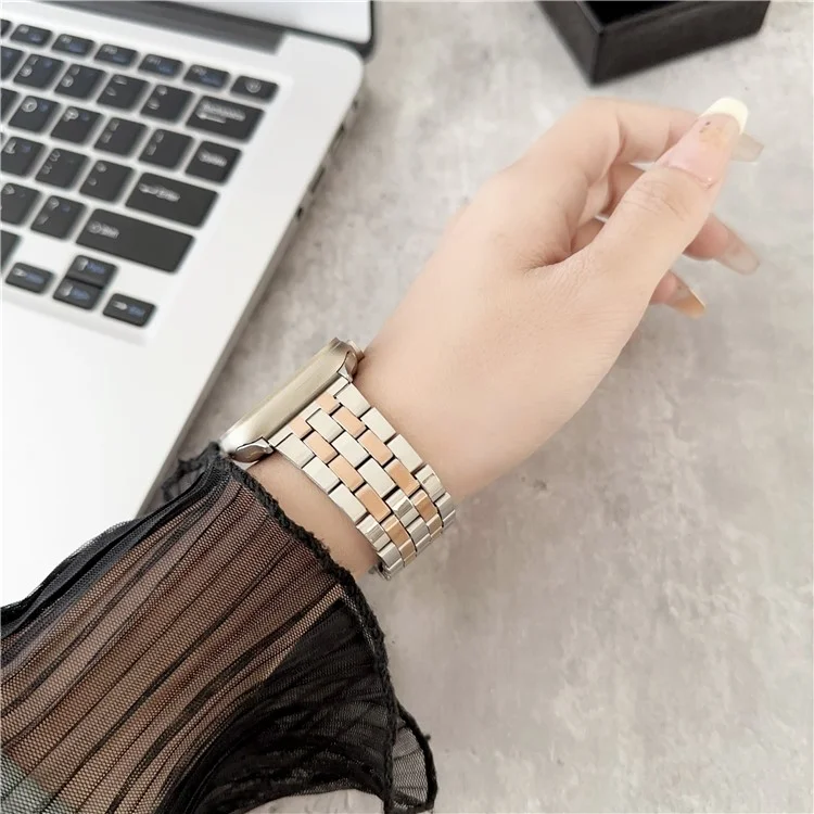 For Apple Watch 10 46mm / Ultra 2 / Ultra 49mm / 9 8 7 45mm / SE (2023) SE (2022) SE 6 5 4 44mm / 3 2 1 42mm Stainless Steel Strap - Black