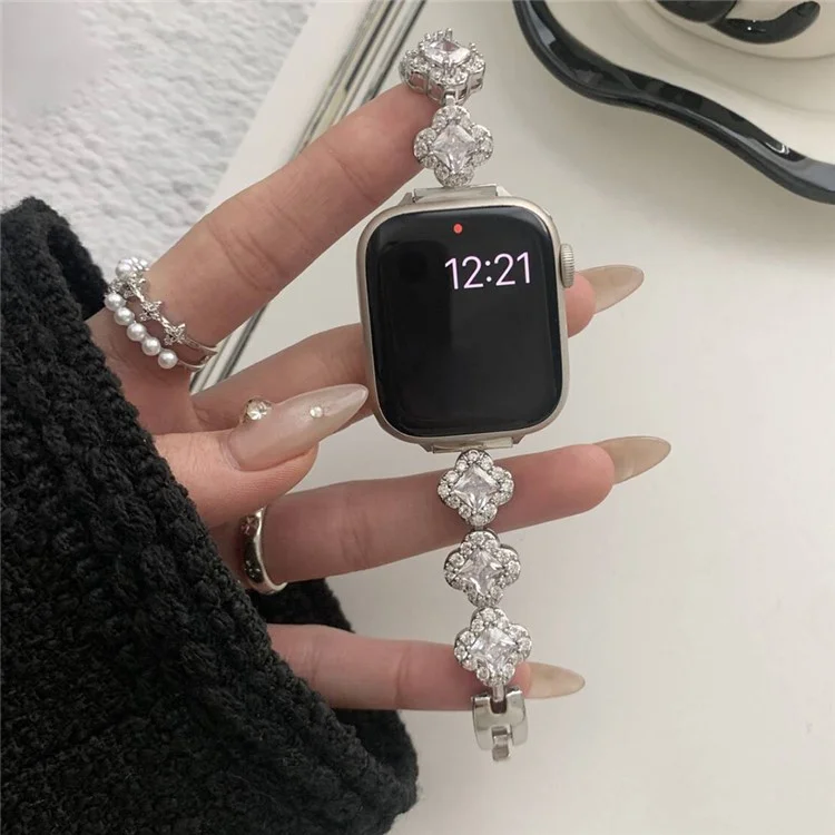 Vierblättriger Klee-Armband für Apple Watch Series 10 42mm / 9 8 7 41mm / SE (2023) SE (2022) SE 6 5 4 40mm / 3 2 1 38mm Zinklegierung Band - Silber