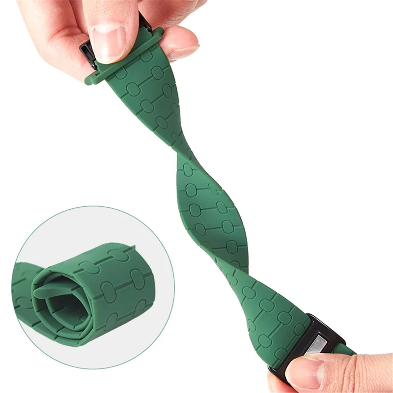 For Apple Watch Ultra 3 2 1 49mm / Series 11 10 46mm / 9 8 7 45mm / SE3 SE2 SE 6 5 4 44mm / 3 2 1 42mm Liquid Silicone Strap - Blackish Green