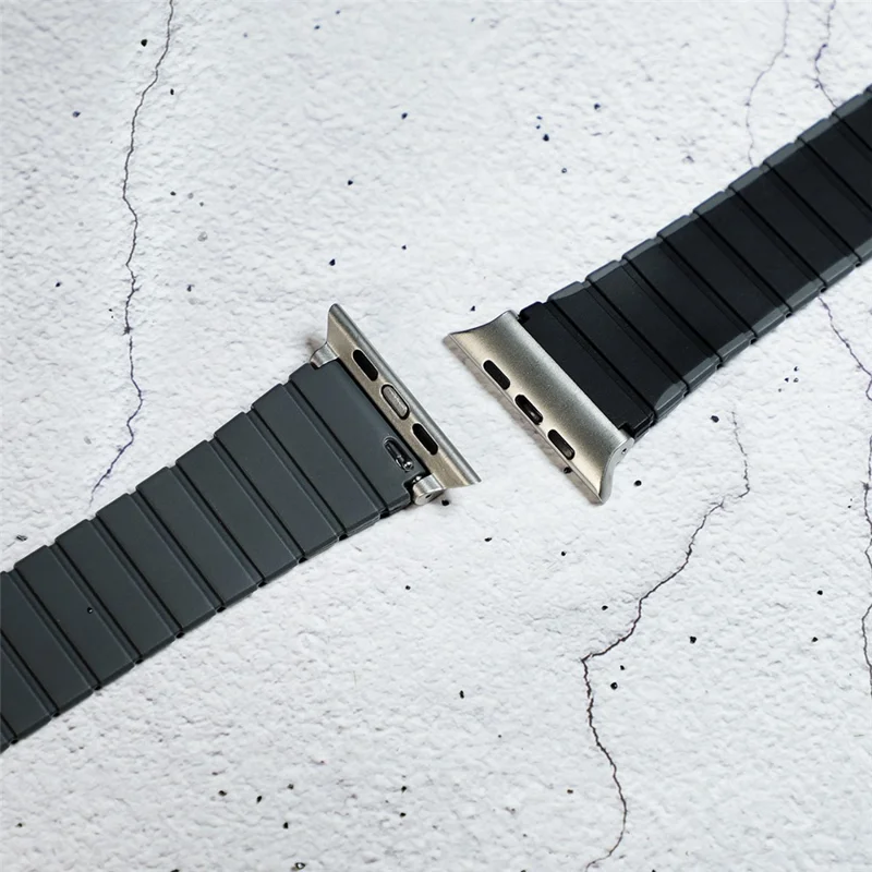 Correas para Apple Watch Series 10 42mm / 9 8 7 41mm / 6 5 4 SE (2023) SE (2022) SE 40mm / 3 2 1 38mm Magnetic Silicone Strap - Negro+Gris