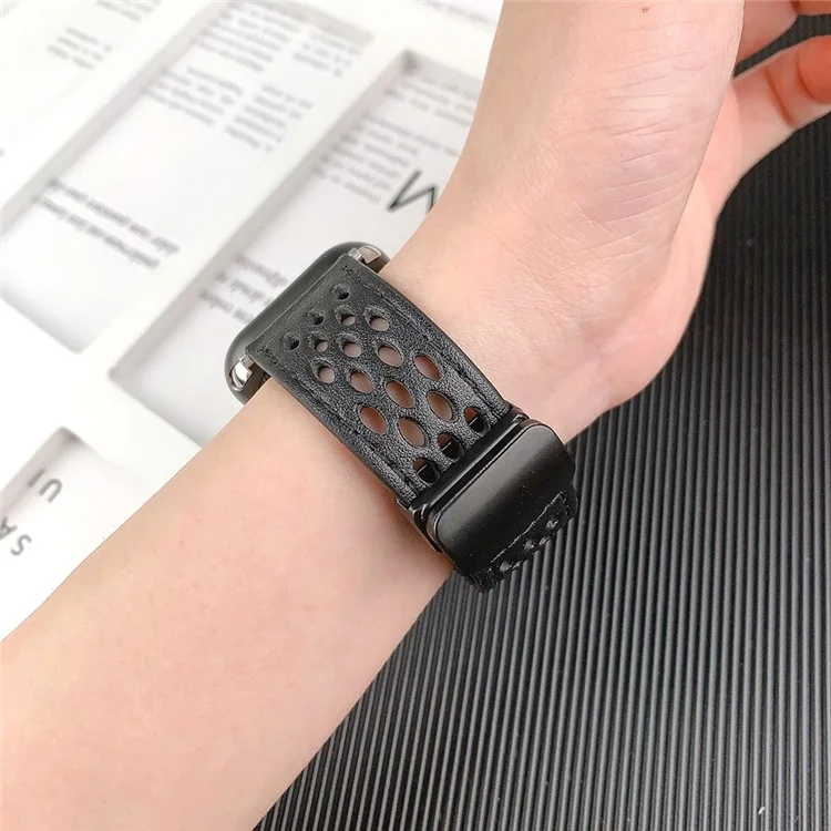 Watch Band For Apple Watch Series 10 42mm / 9 8 7 41mm / SE (2023) SE (2022) SE 6 5 4 40mm / 3 2 1 38mm Hollow-Out Leather Strap - Black
