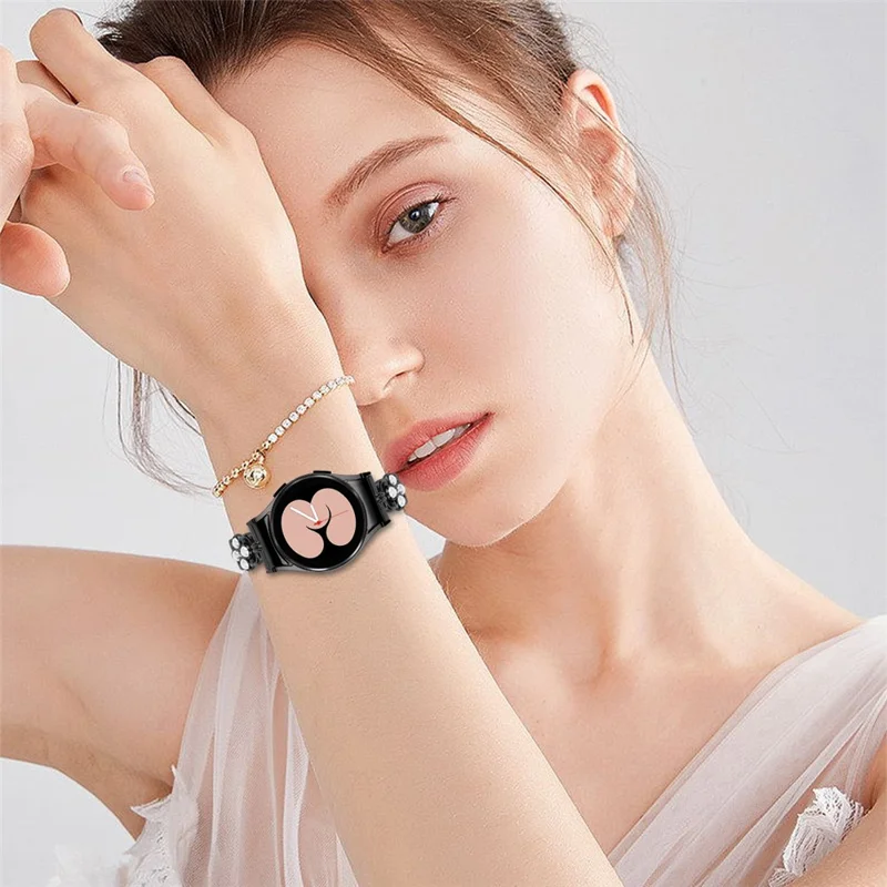 For Samsung Galaxy Watch6 40mm 44mm / Watch6 Classic 43mm 47mm Quick Release Four Leaf Clover Stainless Steel Watch Strap - Black