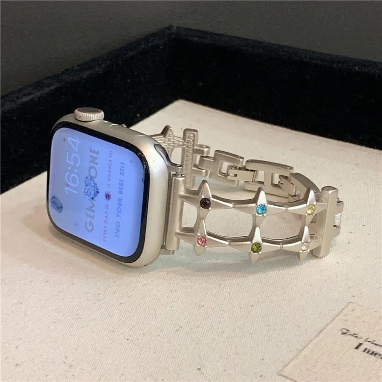 For Apple Watch Series 10 42mm / 9 8 7 41mm / SE (2023) SE (2022) SE 6 5 4 40mm / 3 2 1 38mm Alloy Bracelet Watch Band - Starlight