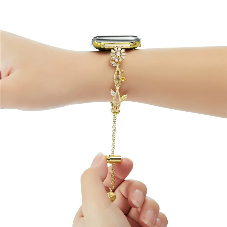 For Apple Watch 10 46mm / Ultra 2 / Ultra 49mm / 9 8 7 45mm / SE (2023) SE (2022) SE 6 5 4 44mm / 3 2 1 42mm Zinc Alloy Watch Band Flower Bangle Bracelet - Gold