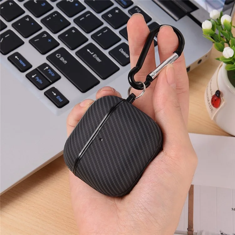 Чехол для AirPods 4 с текстурой из углеродного волокна, TPU и PU, защитная крышка для наушников с крючком - черный