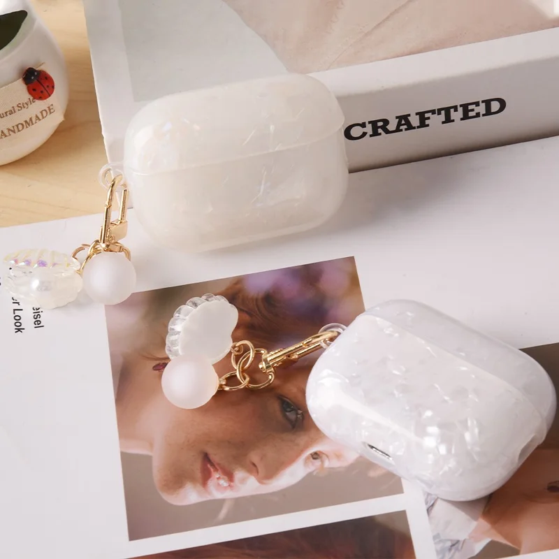 For AirPods Pro 2 Protective Case TPU Earphone Cover with Pearl and Seashell-Shaped Charm - Pink