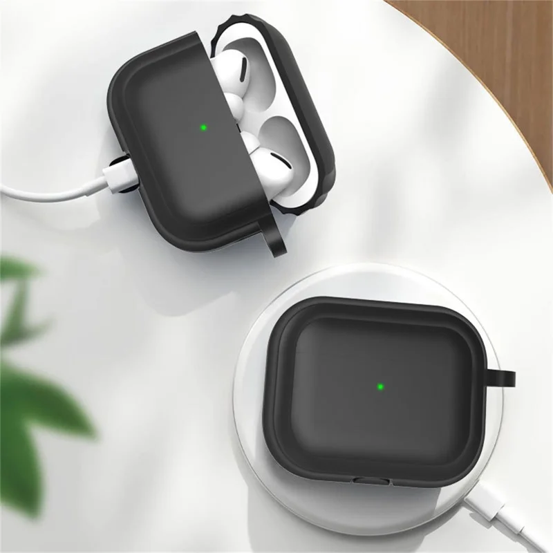 For AirPods Pro 3 Silicone Protective Case Anti Slip Earphone Protective Cover with Keychain - Mint Green