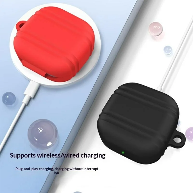 For Samsung Galaxy Buds4 / Buds4 Pro Striped Design Silicone Case Anti-drop Protective Cover with Carabiner - White