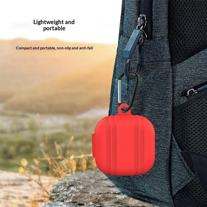 For Samsung Galaxy Buds4 / Buds4 Pro Striped Design Silicone Case Anti-drop Protective Cover with Carabiner - White