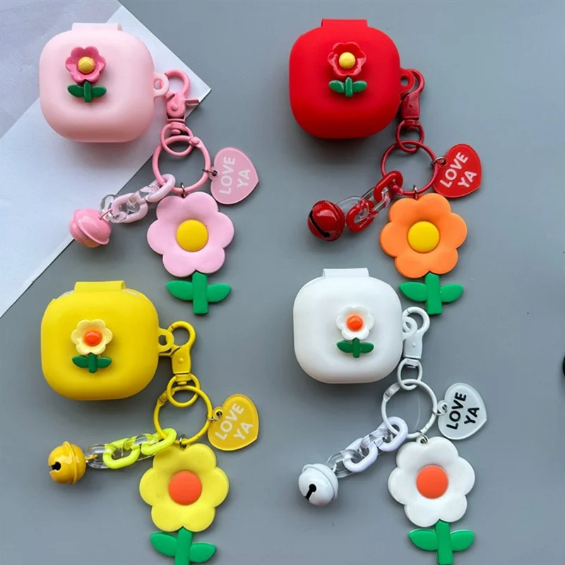 For Samsung Galaxy Buds4 / Buds4 Pro Silicone Case Flower Earphone Cover with Pendant Bell - Style A