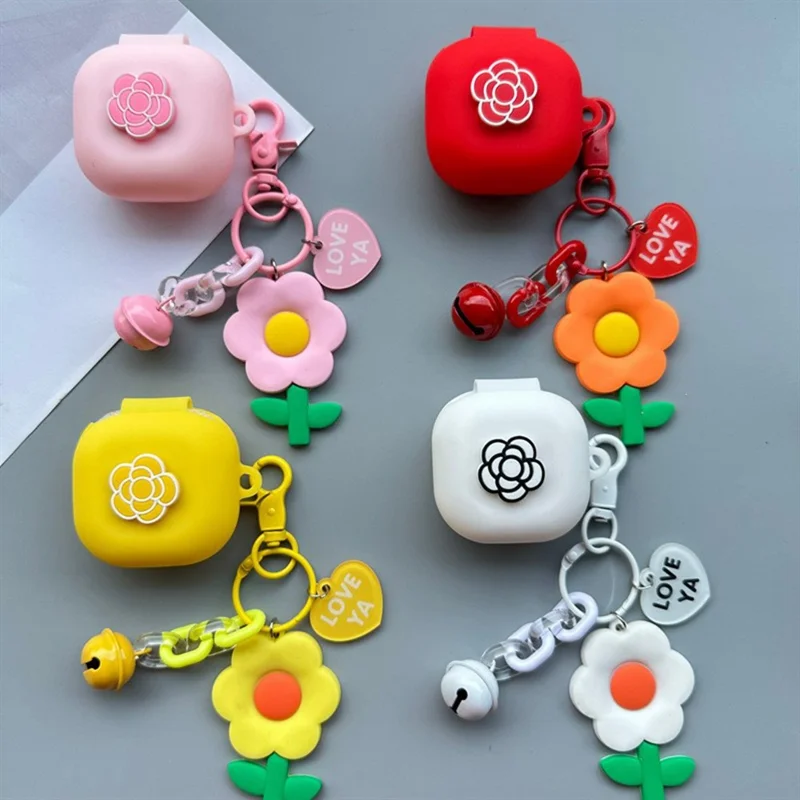 For Samsung Galaxy Buds4 / Buds4 Pro Silicone Case Flower Earphone Cover with Pendant Bell - Style A
