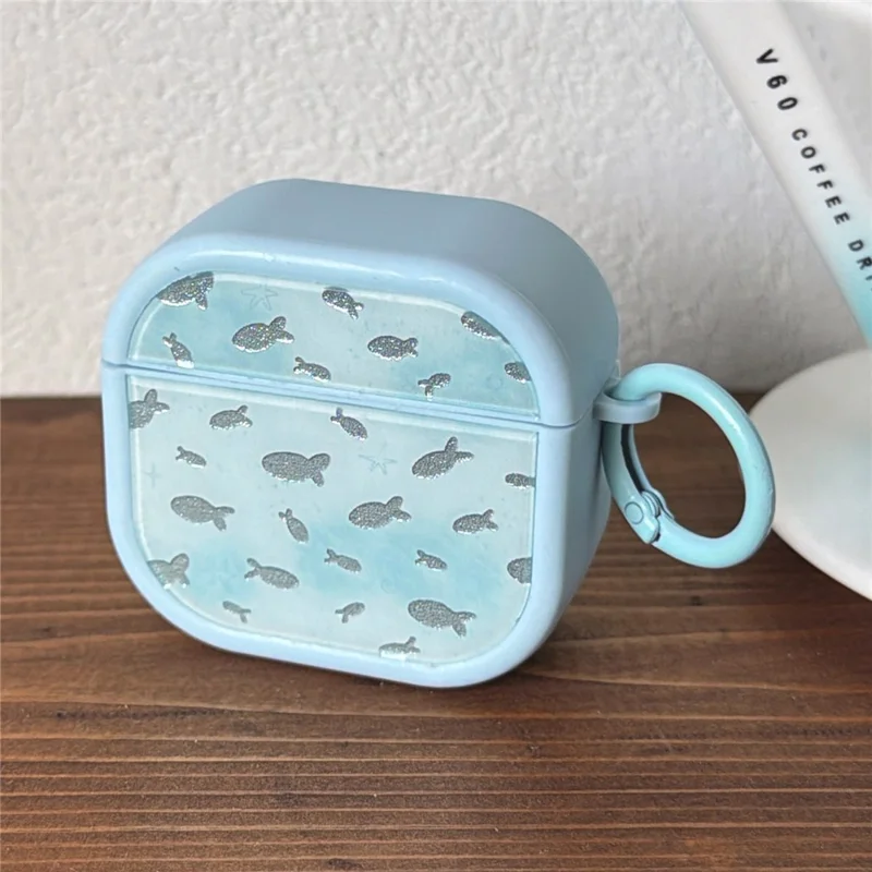 Spielende Fische Muster Hülle für AirPods 3, weiche TPU Schutzhülle mit Karabiner-Clip