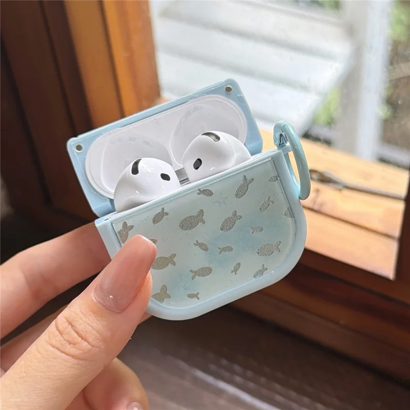 Schimmernder Fischmuster-Schutzhülle für AirPods 4 aus weichem TPU mit Karabiner-Clip
