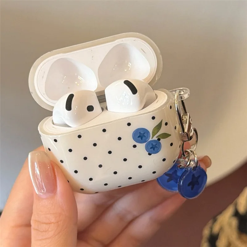 Funda TPU para AirPods 4 con diseño de puntos de arándano, funda protectora con colgante y hebilla metálica