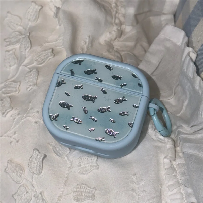 Etui na AirPods Pro 3 z wzorem rybek i gwiazd z efektem brokatu, ochronne pokrowiec z TPU z haczykiem karabińskim