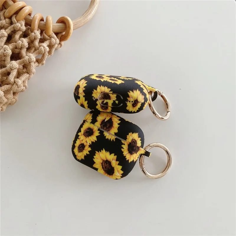For AirPods 4 Silicone Case Daisy Sunflower Pattern Earphone Protective Cover with Metal Buckle - Black