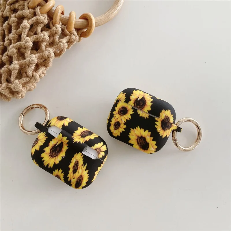 For AirPods 4 Silicone Case Daisy Sunflower Pattern Earphone Protective Cover with Metal Buckle - Black
