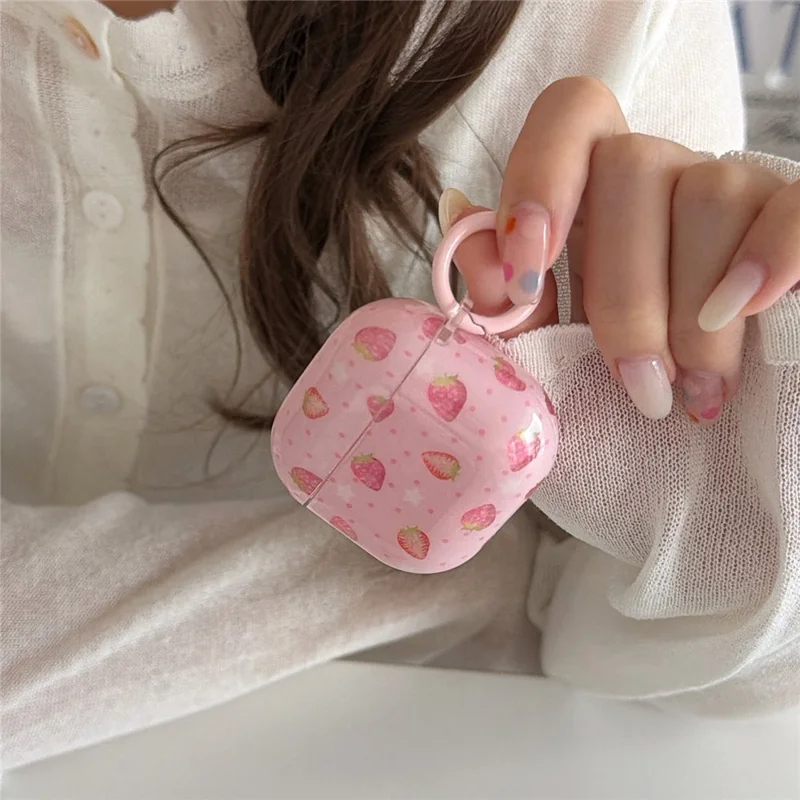 Etui na AirPods 3 Etui z wzorem truskawki z miękkiego TPU z karabińczykiem