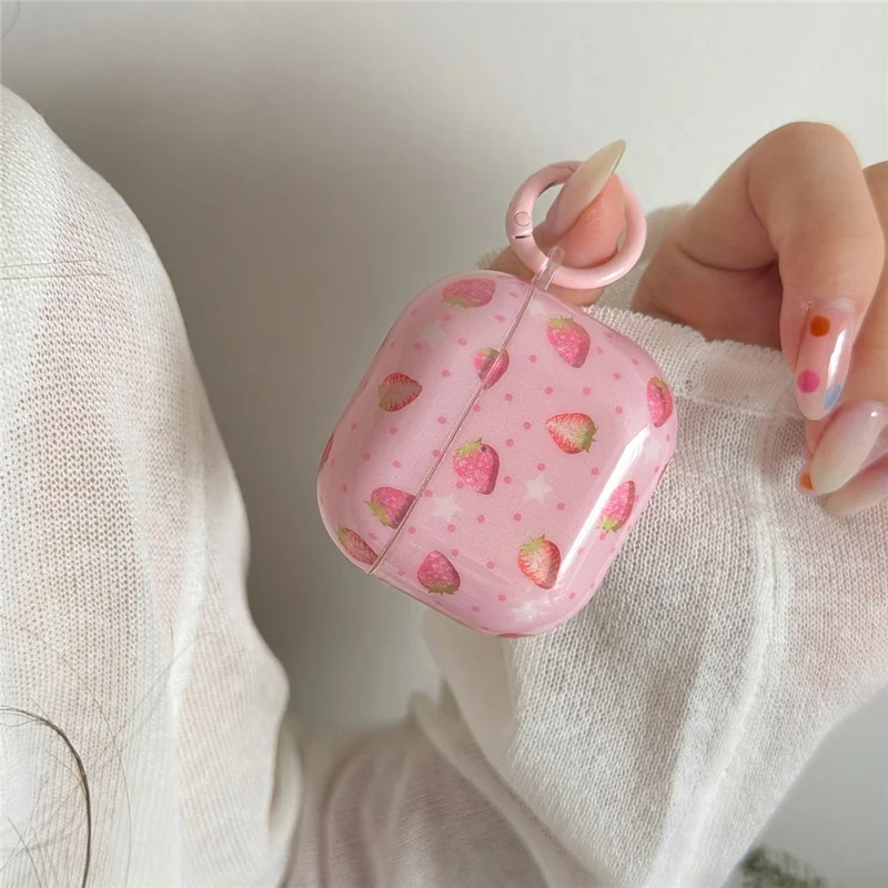 Etui na AirPods 3 Etui z wzorem truskawki z miękkiego TPU z karabińczykiem