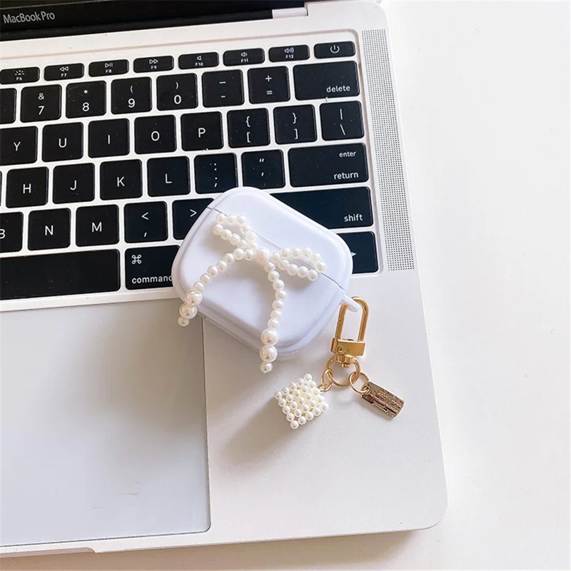 For Apple AirPods Pro Stylish Pear Bowknot Soft TPU Earphone Case Anti-fall Protective Cover with Square Pear Pendant - Black