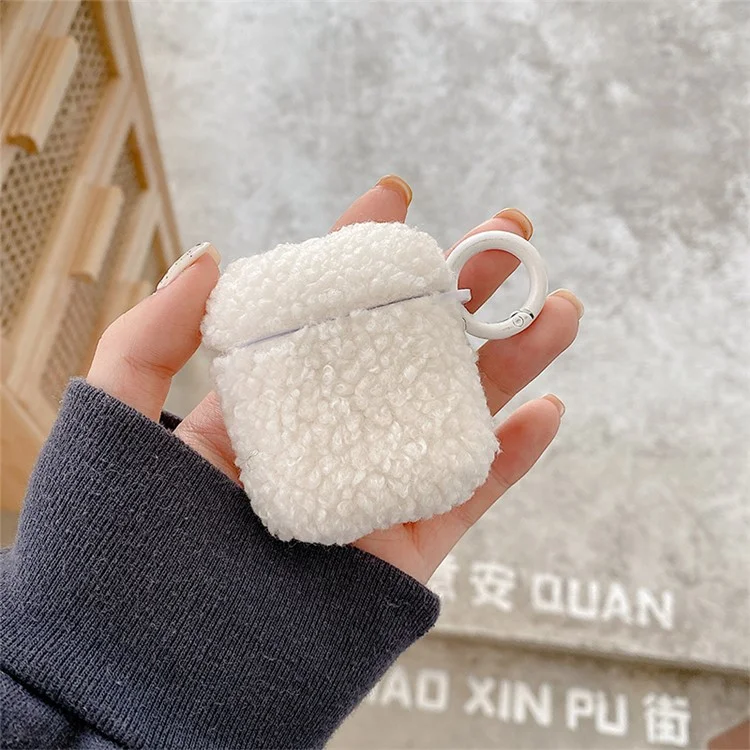 Pour Apple AirPods Avec Cas de Charge (2016) / (2019) / AirPods With Wireless Charging Case (2019) Couverture D'amortisseur Bluetooth Earbuds Protector Fluff + TPU Case Avec Boucle - Blanche