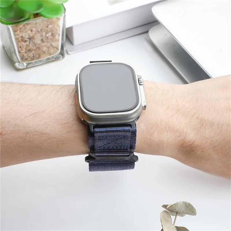 Für Apple Watch 10 46mm / Ultra 2 / Ultra 49mm / 9 8 7 45mm / SE (2023) SE (2022) SE 6 5 4 44mm / 3 2 1 42mm Uhrenarmband Nylon Strap - Navy Blue