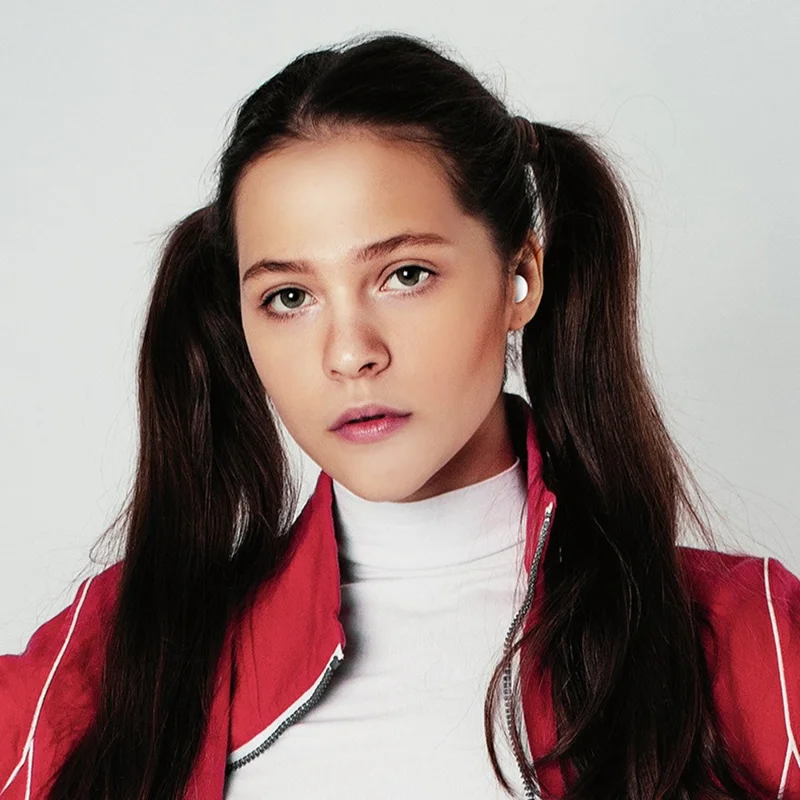 Single Wireless Earphone Mini Bluetooth-compatible Headset Sports Headphone with Lipstick-shaped Charging Case - Black