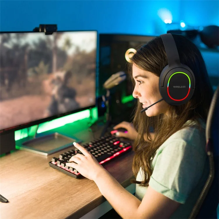 L800 2.4G Беспроводные / Bluetooth 5.1 Наушники с оголовьем LED Light Low Latency E-sports Gaming Headphone - Хаки