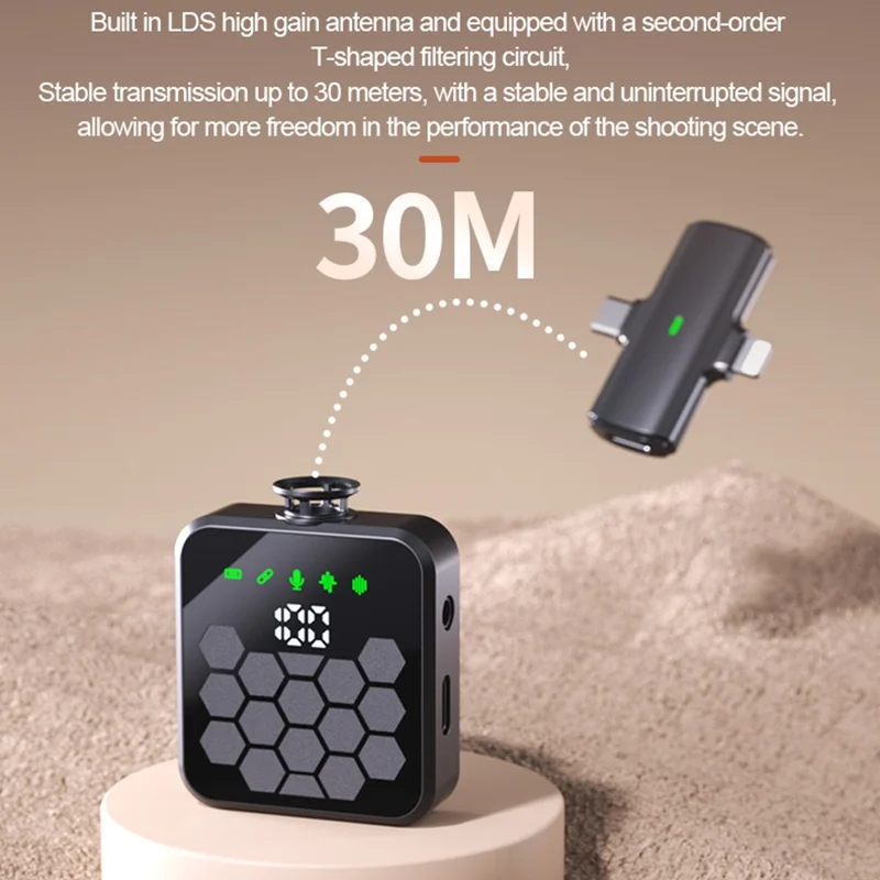 QY66 4-in-1 Draadloos Lavaliermicrofoonsysteem 30m Bereik Digitaal Scherm Lavaliermicrofoon (4 Ontvangers + 1 Microfoon)