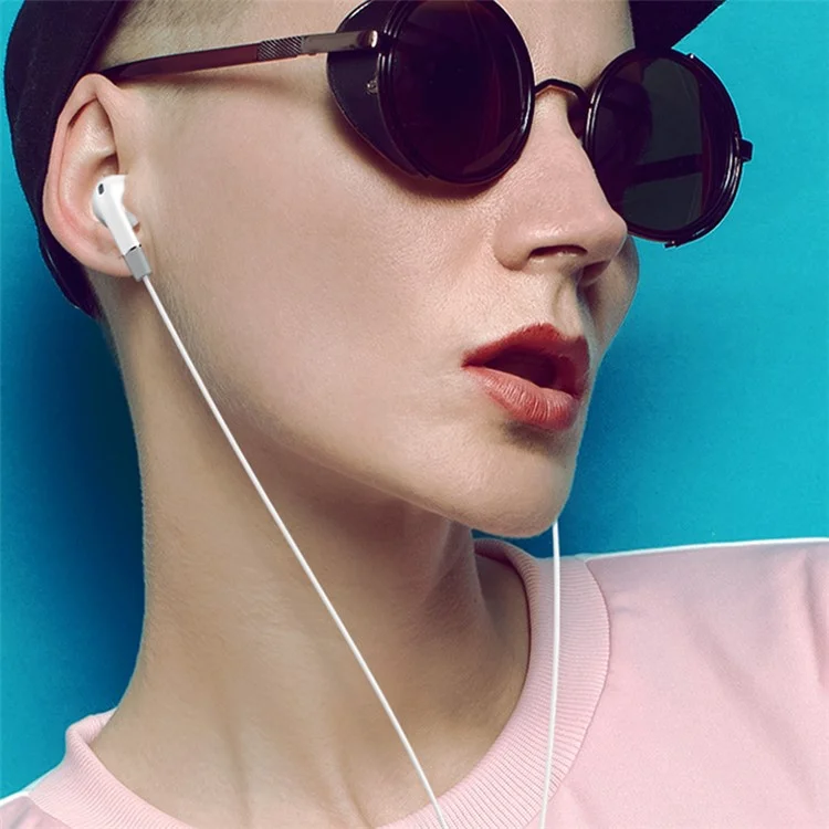 CELEBRAT G8 Wired Stereo Earphones with 3.5mm Connector and Inline Control - Black
