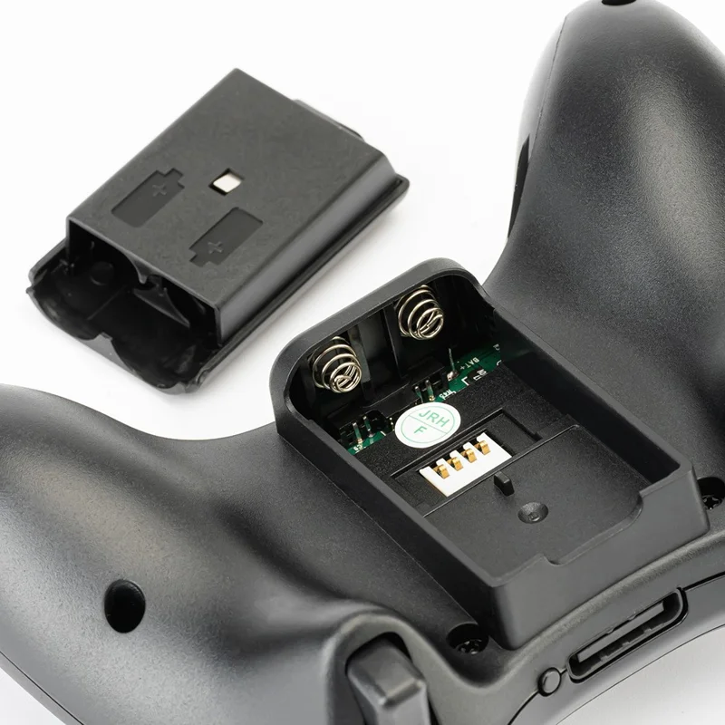 2.4G Wireless Controller for Microsoft Xbox 360 / PC Gaming Dual Motor Vibration Gamepad - Black