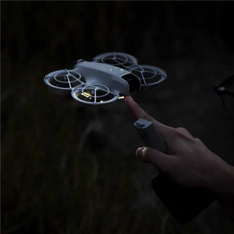 STARTRC 1151145 Landungsgestell-LED-Leuchte aus Kunststoff für den DJI Neo-Drohnenständer mit erhöhter Standfläche