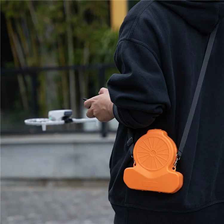 SUNNYLIFE FP-SN953 Transporttasche für DJI Flip Drohne - Kalebassen-Form, stoßfeste Aufbewahrungstasche mit Umhängeband und Karabiner - Orange