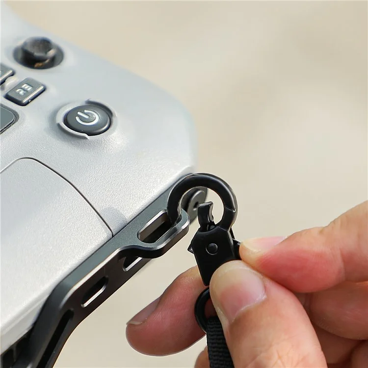 SUNNYLIFE GS998 For DJI RC Plus 2 / 1 Aluminum Alloy Hook + Adjustable Leather Lanyard