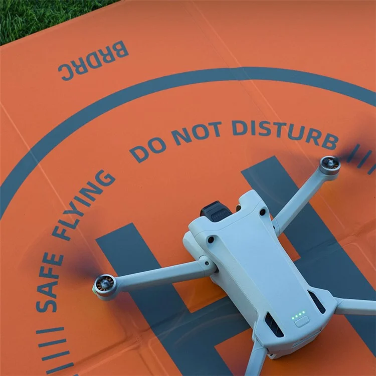 BRDRC Parkplatz Apron Pad für DJI Mini 3 Pro / Avata / Air 2 / Mini 2 / Mini SE / Mavic Mini 65cm PU-Leder Drohnen-Landeplatz