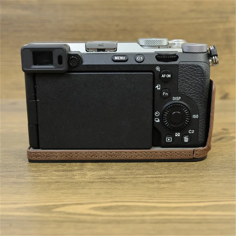 Für Sony A7C II / A7CR Kamera Bodengehäuse Echtes Rindsleder Anti-Drop Half Body Cover mit Batterie-Öffnung - Kaffee