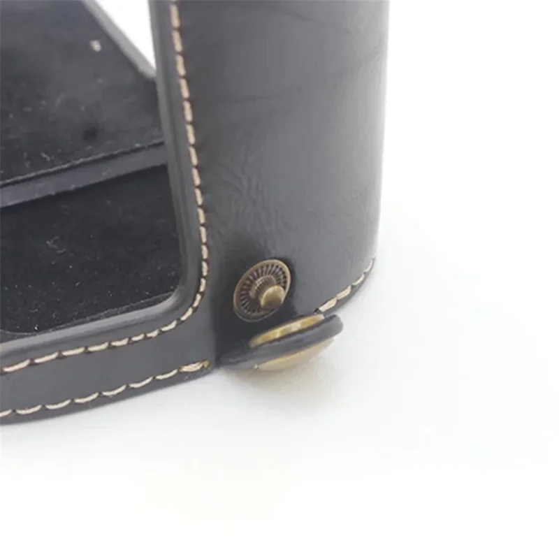 Halv kameraetui med flanelindfod til Nikon D810/D800, PU-læder beskyttelsesdæksel til digitalkamera med batteriåbning - Sort