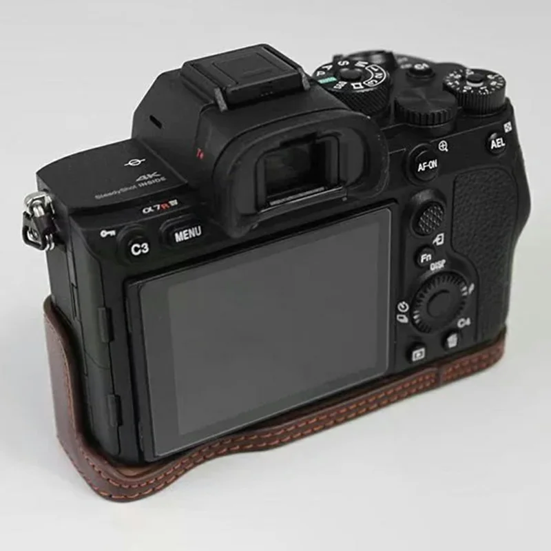 Для Sony A7R IV Нижний чехол из искусственной кожи с отверстием для батареи - коричневый
