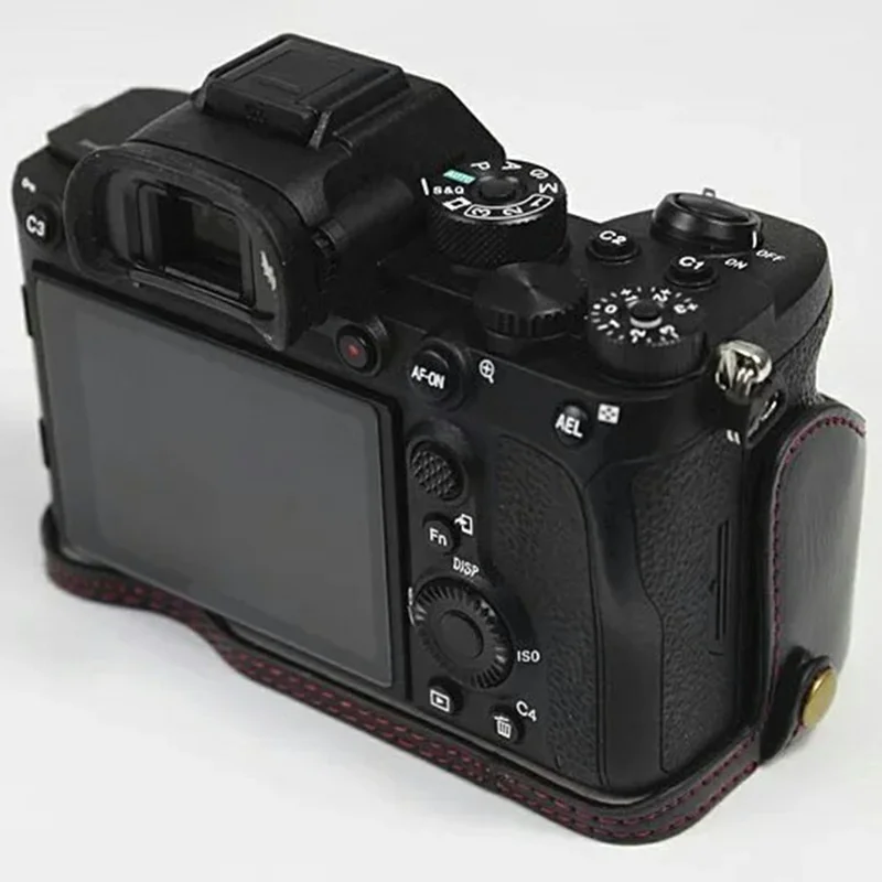 Obudowa dolna z półosłoną z premium skórzanej skóry PU do aparatu Sony A7R IV z otworem na baterię - Czarny