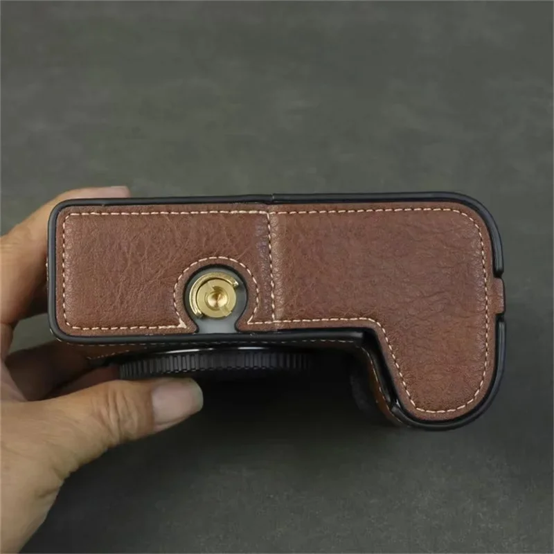 غطاء خلفي جزئي من جلد البولي يوريثان بنسيج الجاموس لهاتف Nikon Z 50 II مع فتحة في الأسفل للبطارية - كحلي