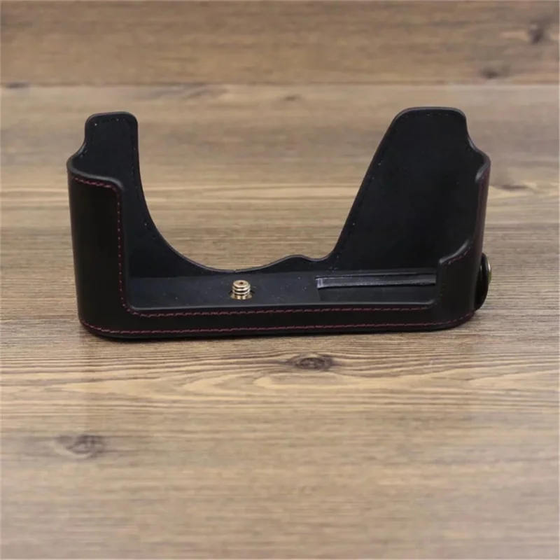 غطاء خلفي واقٍ جزئي من جلد البولي يوريثان الصناعي للبطارية لهاتف Leica CL - أسود