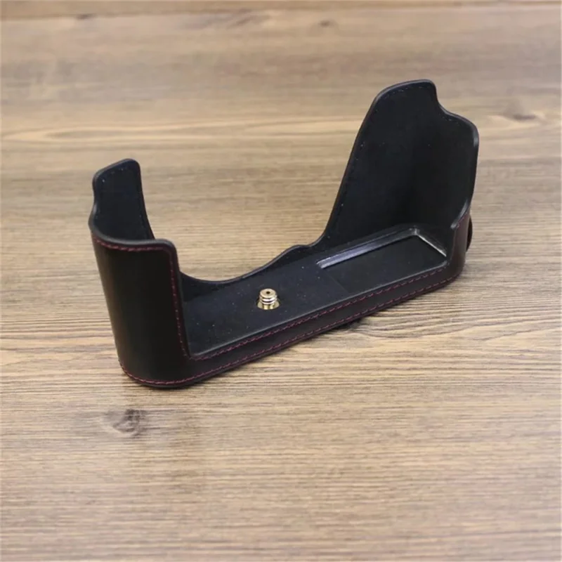 غطاء خلفي واقٍ جزئي من جلد البولي يوريثان الصناعي للبطارية لهاتف Leica CL - أسود