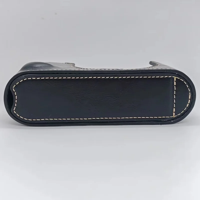 Coque inférieure pour appareil photo Leica Q3 avec dragonne et ouverture pour batterie, housse demi-cuir PU - Noir